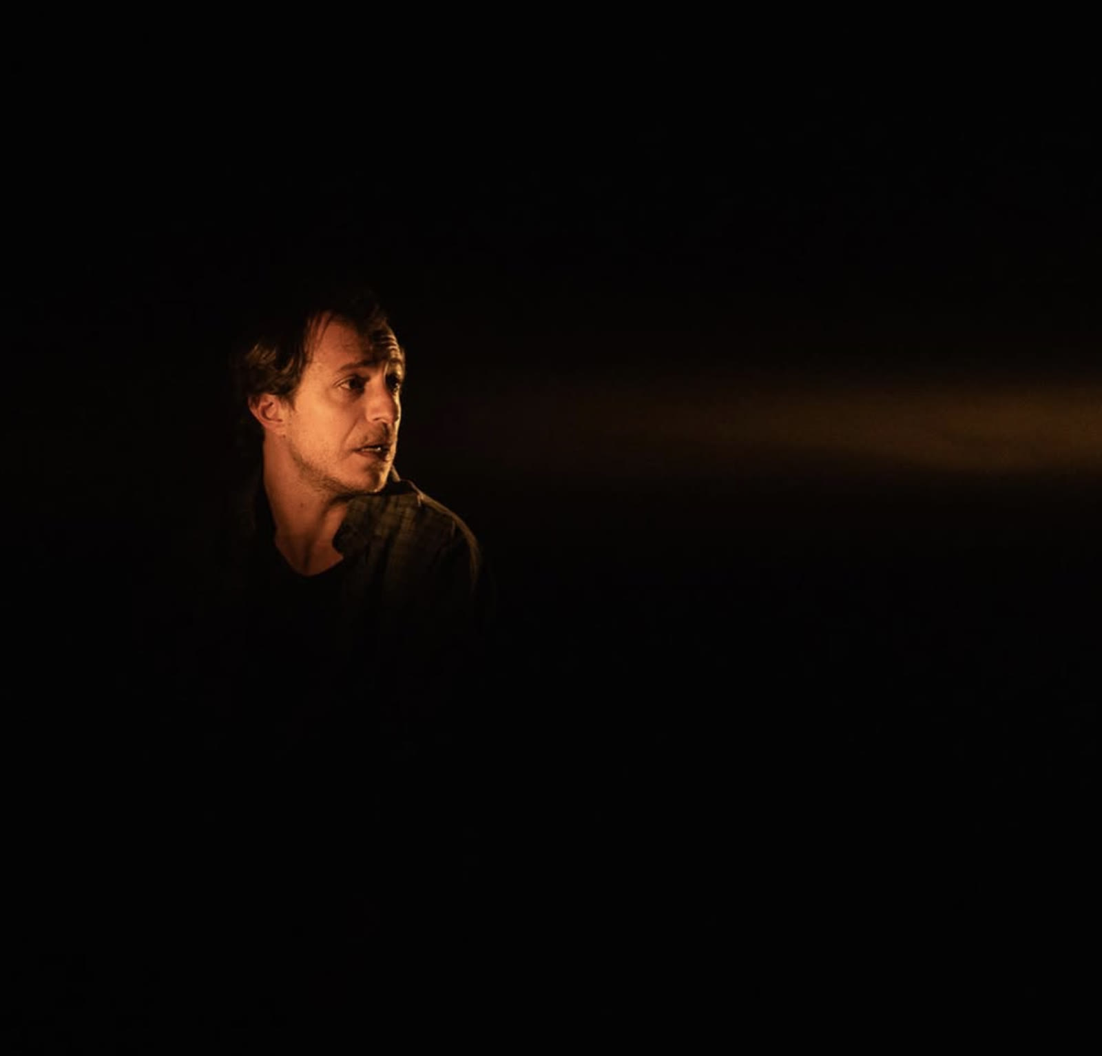 Iperdark, Dario Muratore in scena